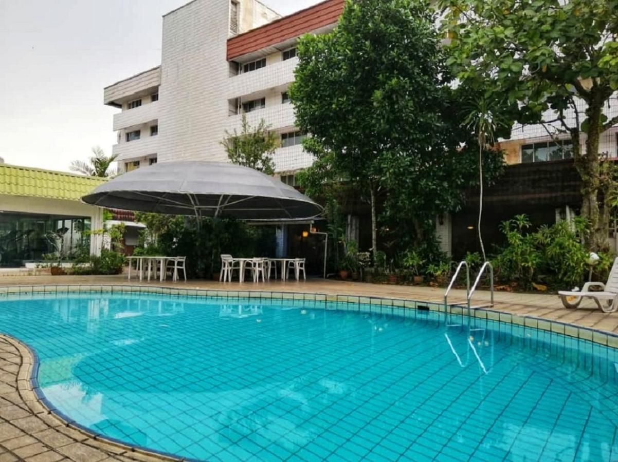 Terrace Hotel Bandar Seri Begawan Esterno foto